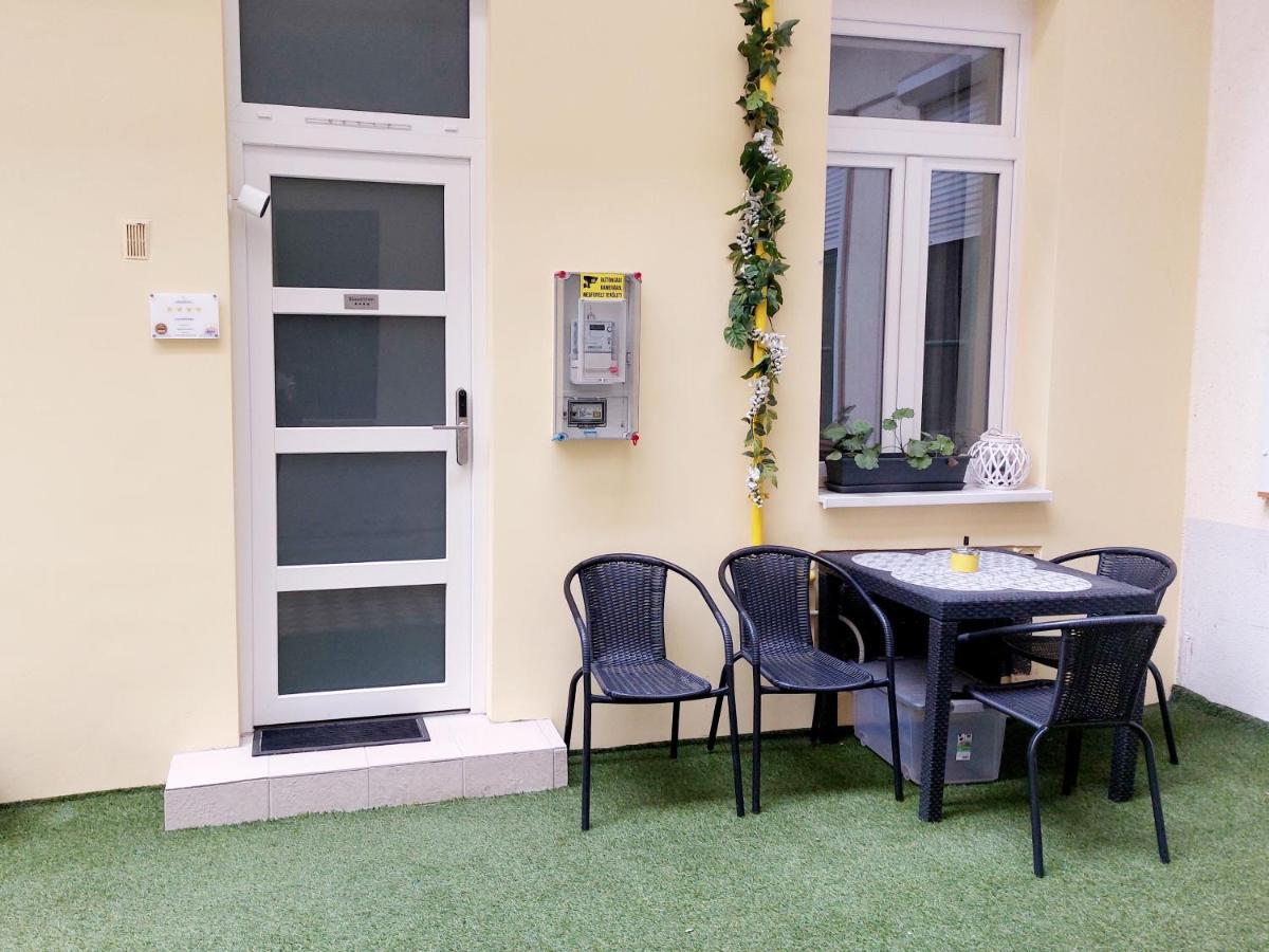 B2 City Center, Dohany Street Budapest Ngoại thất bức ảnh